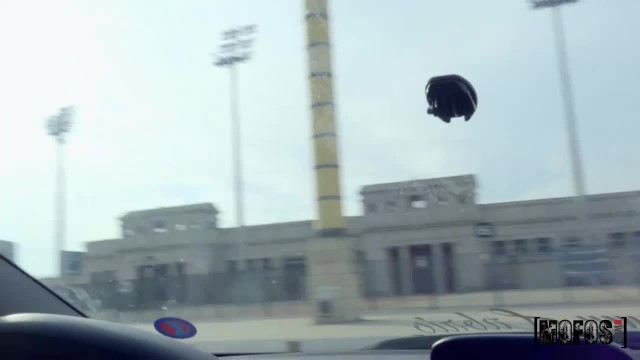 Спортсменка уверенно скачет на члене - #1