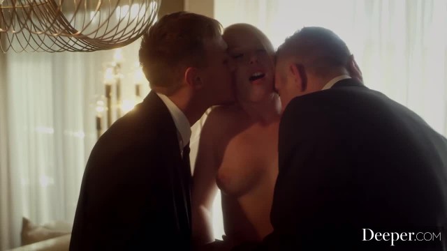 Два друга отымели одну телку - #3